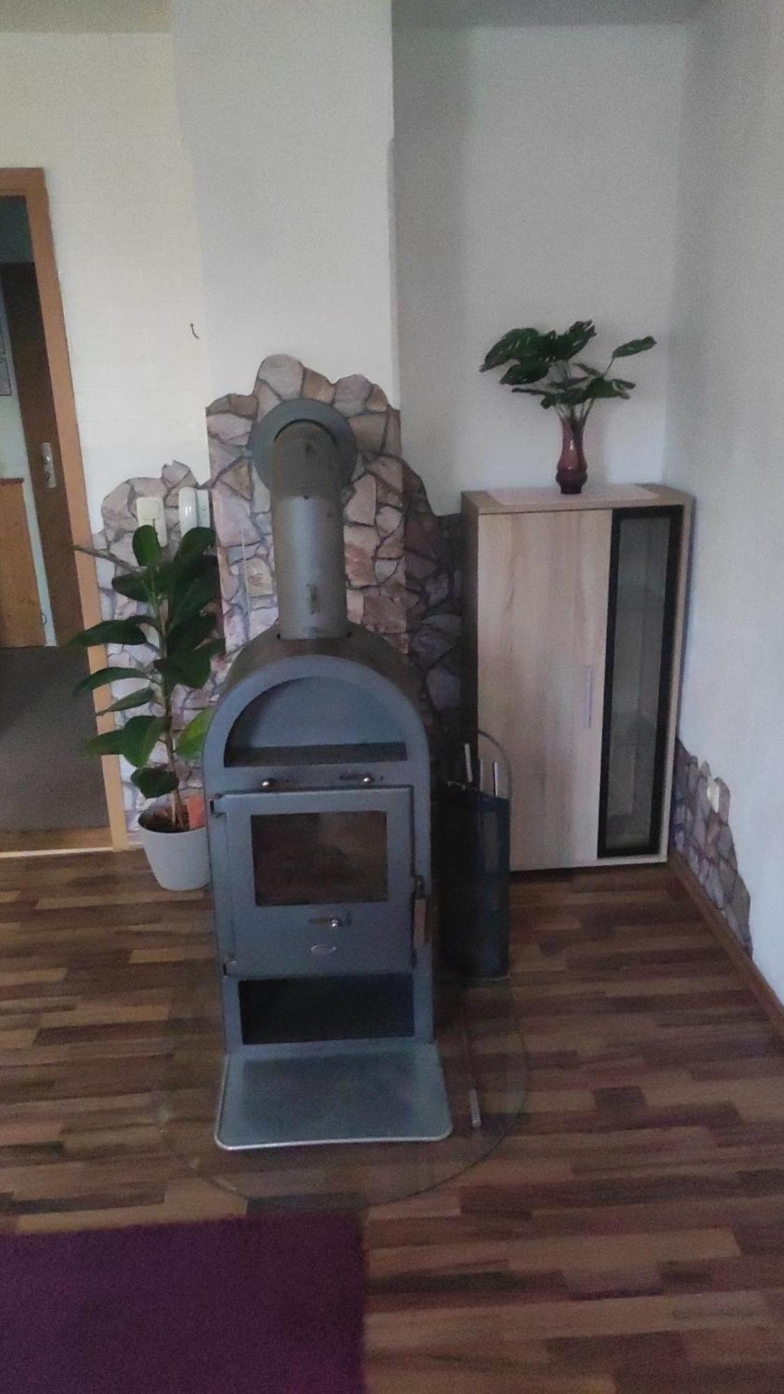 Kleine Gemuetliche Wohnung Zwickau Luaran gambar